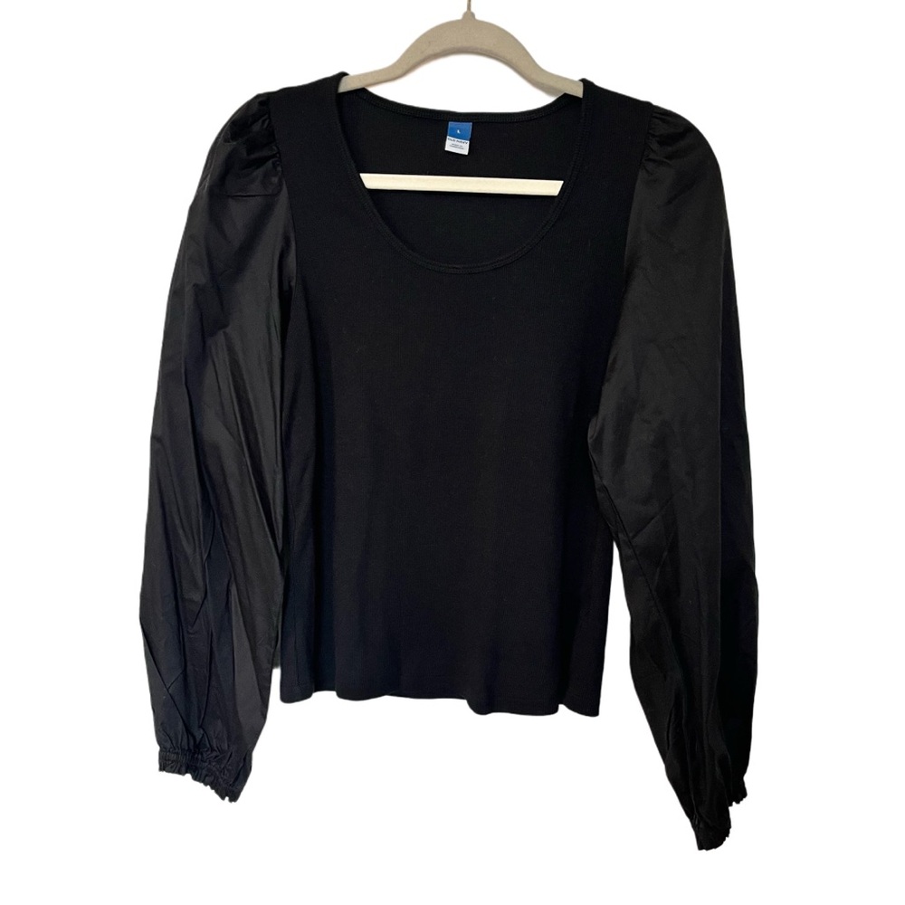 NWOT Puffy sleeve Black Women's Top